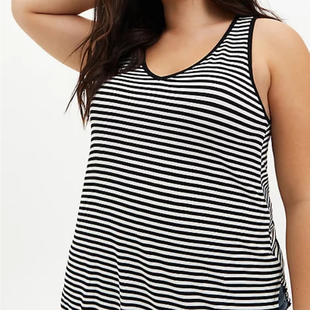 SUPER SOFT BLACK & WHITE STRIPE FAVORITE TUNIC TANK